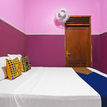 Spot On 91911 Rejeki Homestay Syariah Malioboro Yogyakarta Extérieur photo