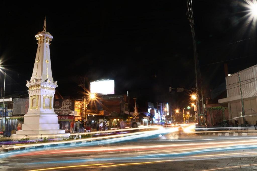 Spot On 91911 Rejeki Homestay Syariah Malioboro Yogyakarta Extérieur photo